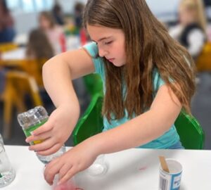 science club 350x315 Young Science Club member